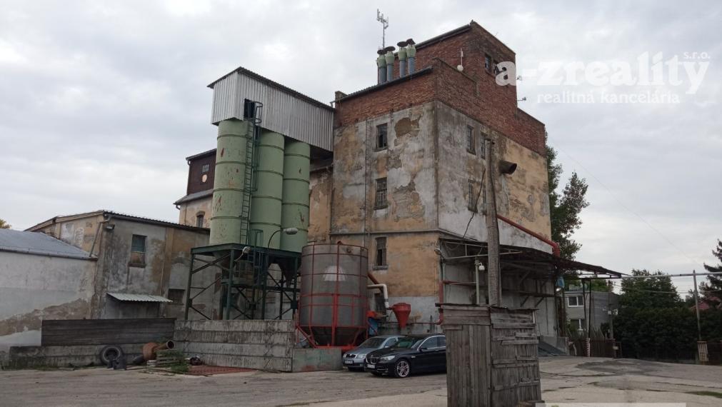 Ponúkame na predaj komerčný objekt v Zemianskej Olči