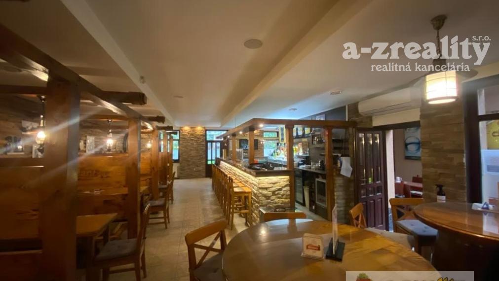 Zľava z ceny! Polyfunkčná budova v Komárne na predaj!