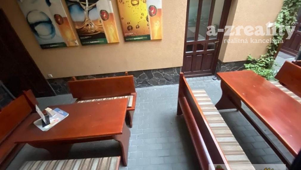 Zľava z ceny! Polyfunkčná budova v Komárne na predaj!