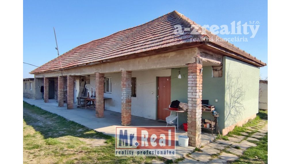Usadlosť pri Komárne na pozemku s výmerou 6.547 m2