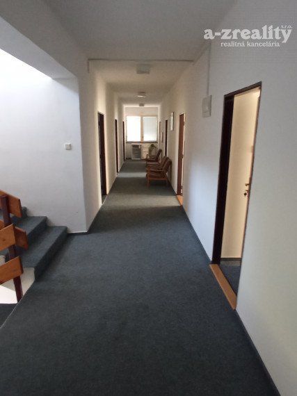 Ponúkame na predaj pekný penzión v Patinciach