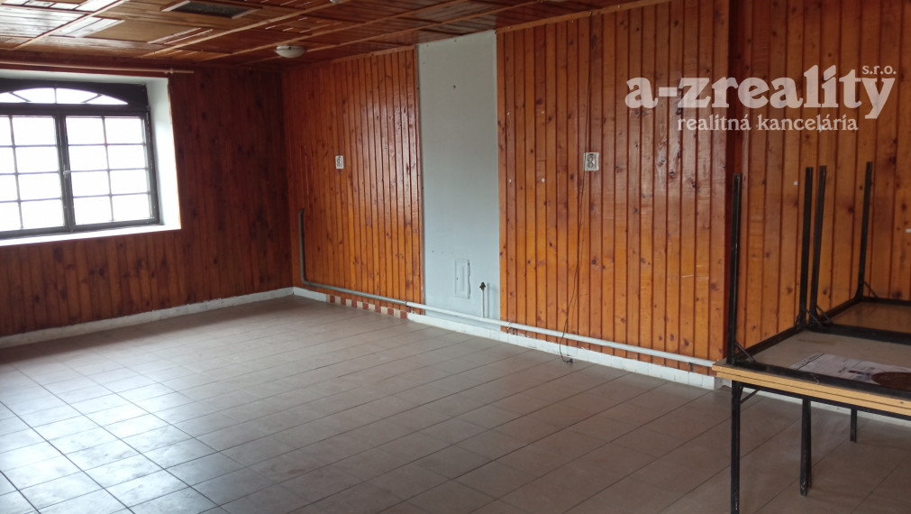 Komerčný objekt  v Radvani nad Dunajom na prenájom