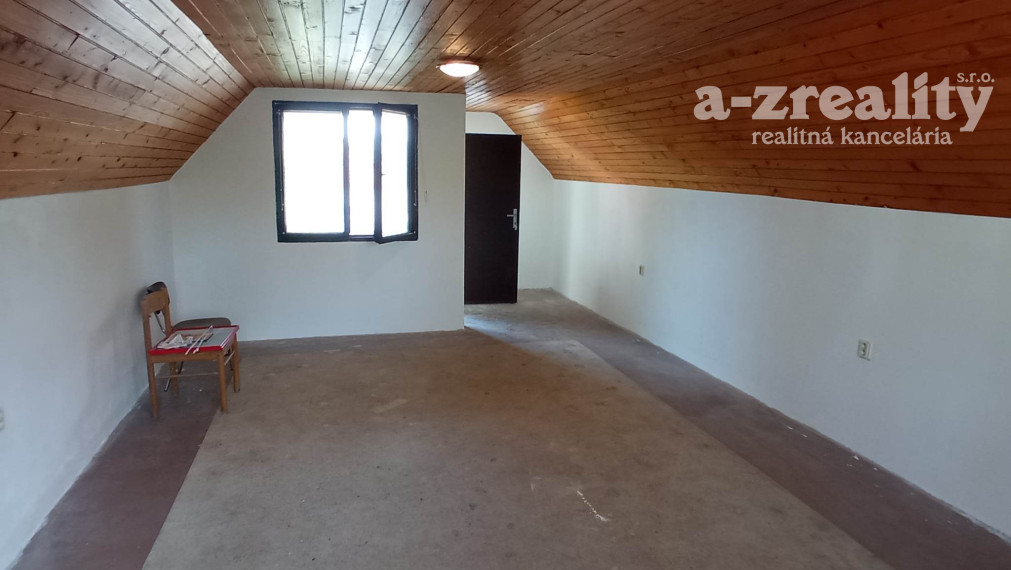 2 budovy v centre Komárna na predaj!