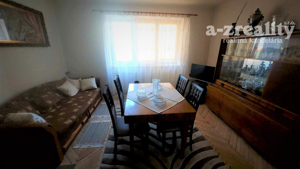 Ponúkame na predaj 2 izbový tehlový byt v Komárne