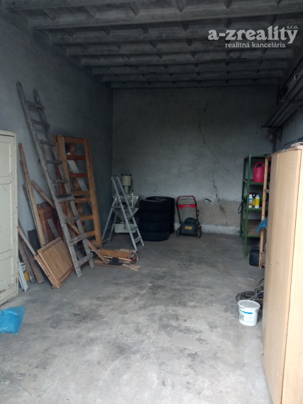 Znížená cena! Komerčný objekt v Zemianskej Olči na predaj