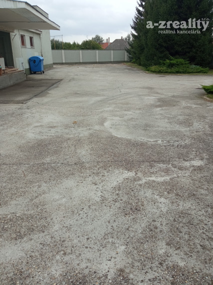 Znížená cena! Komerčný objekt v Zemianskej Olči na predaj