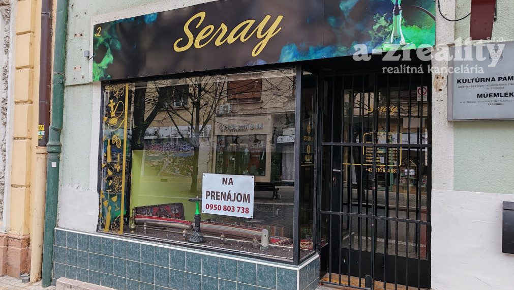 Komerčný priestor v centre Komárna na prenájom