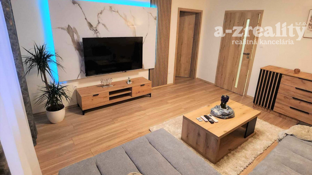 Prerobený 3 izbový byt na predaj - Komárno