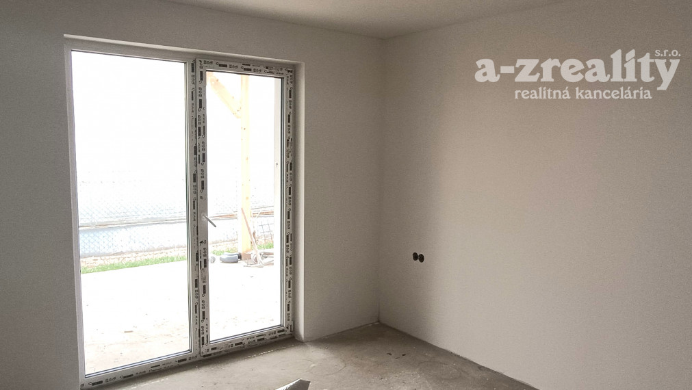 ZNÍŽENÁ CENA! Na predaj novostavba RD v Nesvadoch