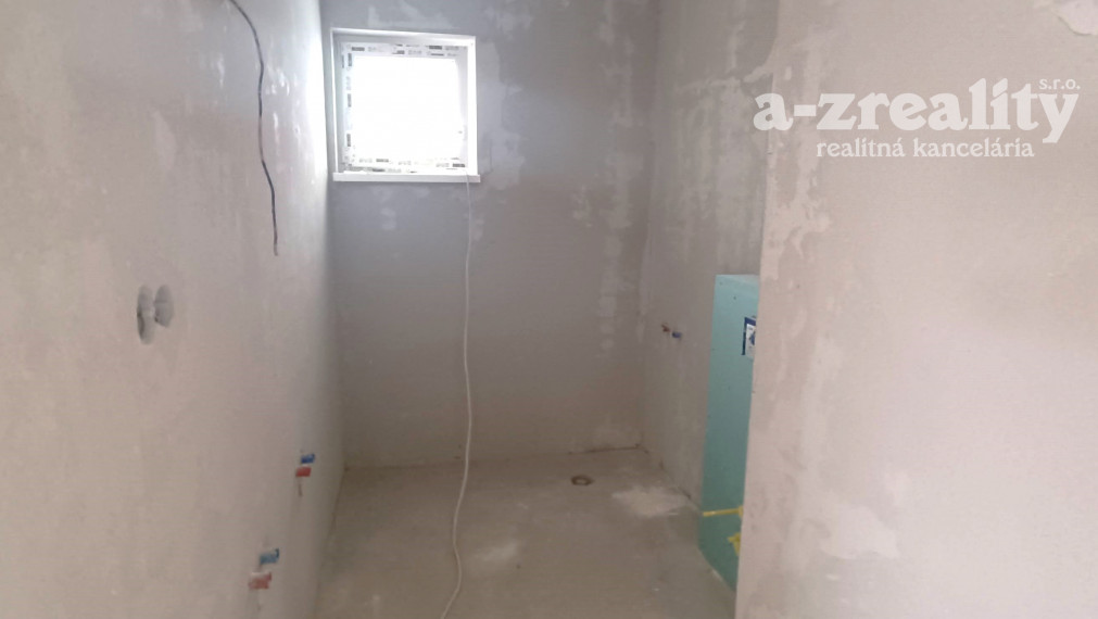 ZNÍŽENÁ CENA! Na predaj novostavba RD v Nesvadoch