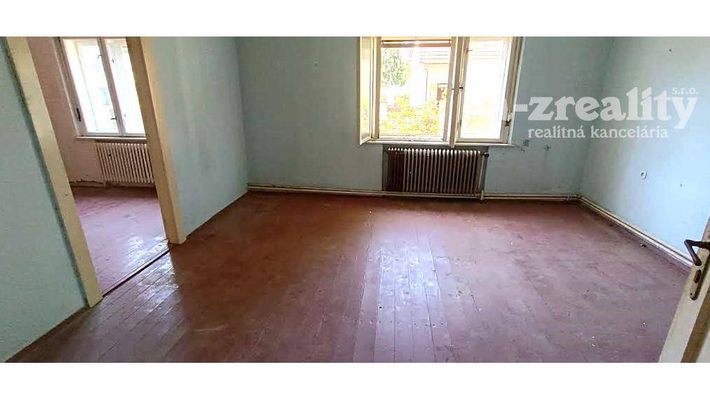 Na predaj starší rodinný dom v Nových Zámkoch