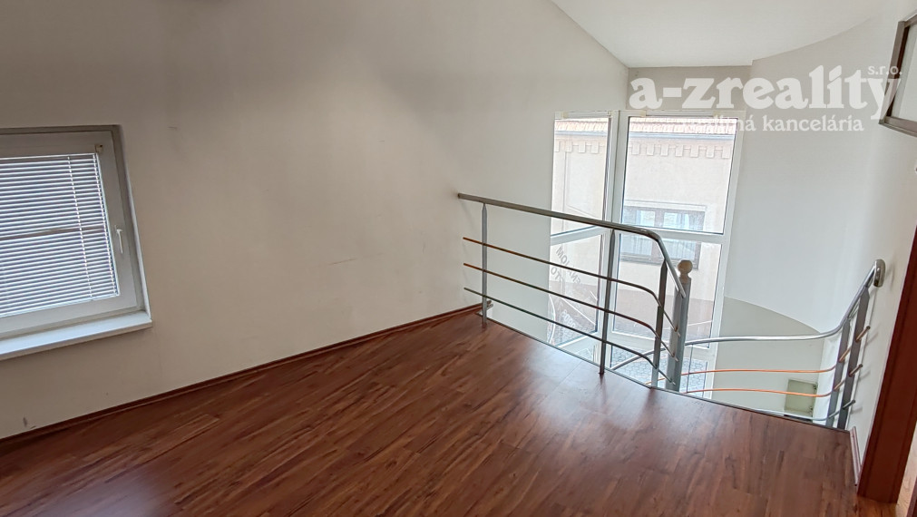 Investičná príležitosť v centre Komárna!