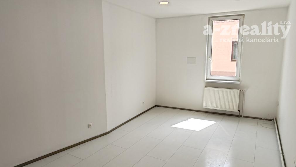 Investičná príležitosť v centre Komárna!