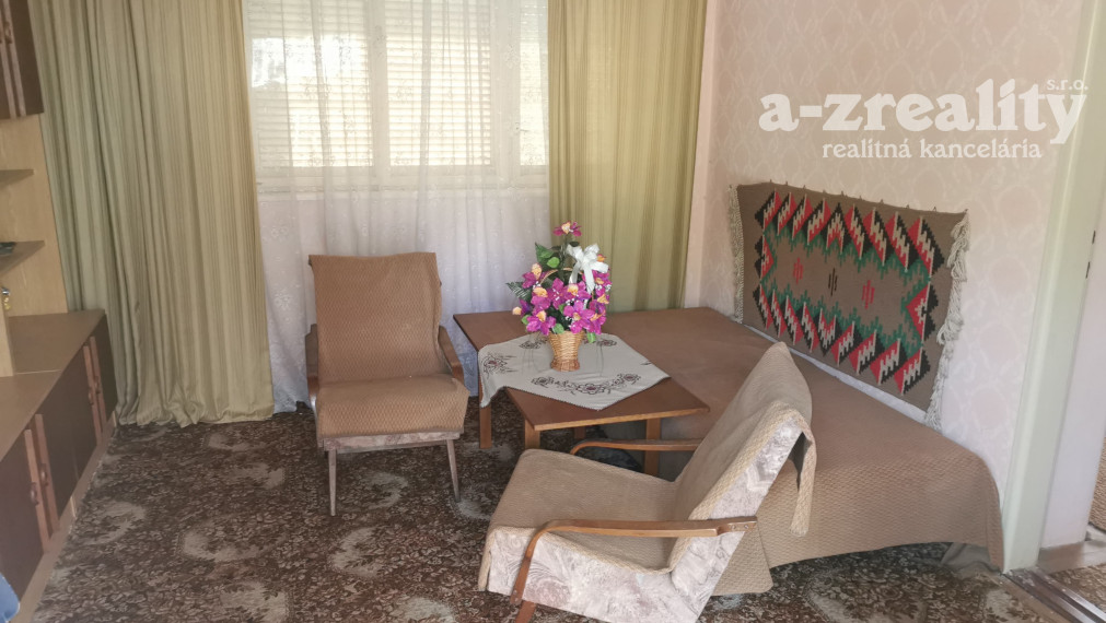 Na predaj starší RD na veľkom pozemku v Tvrdošovciach