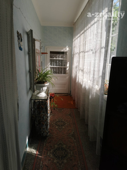 Na predaj starší RD na veľkom pozemku v Tvrdošovciach