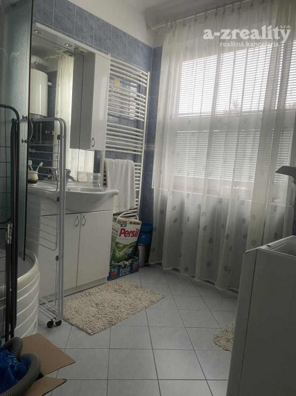 Ponúkame na predaj rod.dom v Kolárove