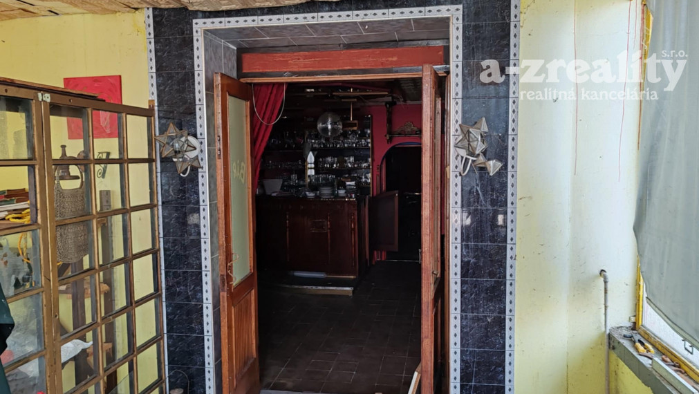 Ponúkame na predaj komerčný objekt v Komárne