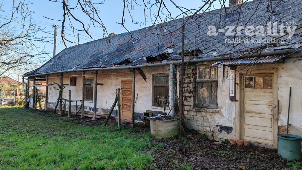 Znížená cena! 33 árový pozemok aj s domom na predaj