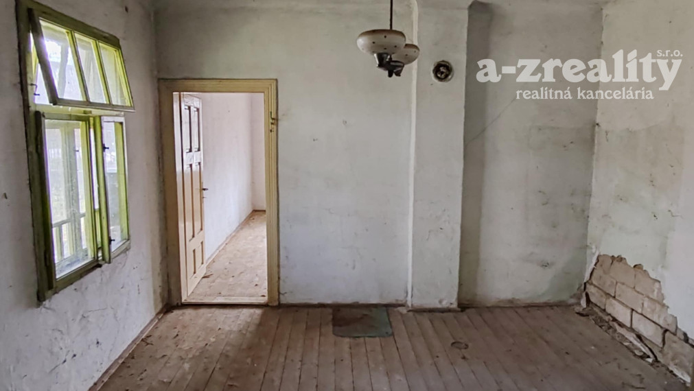 Znížená cena! 33 árový pozemok aj s domom na predaj