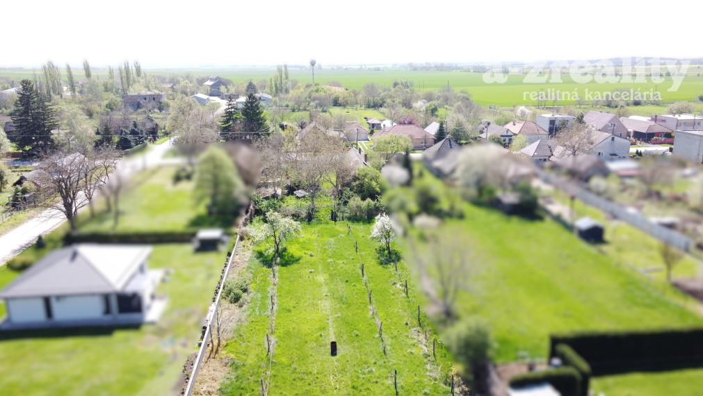 Znížená cena! 33 árový pozemok aj s domom na predaj