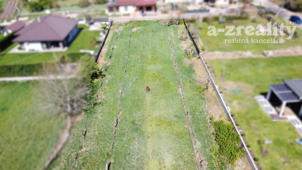 Znížená cena! 33 árový pozemok aj s domom na predaj
