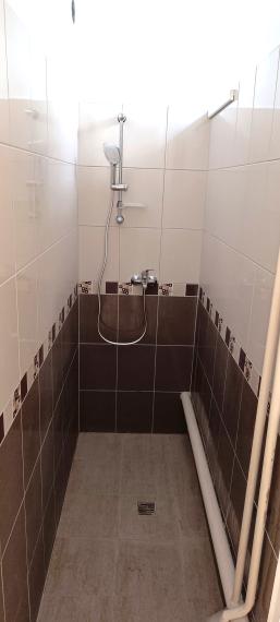 Na prenájom obch.-kancelárske priestory v RD v Nových Zámkoch