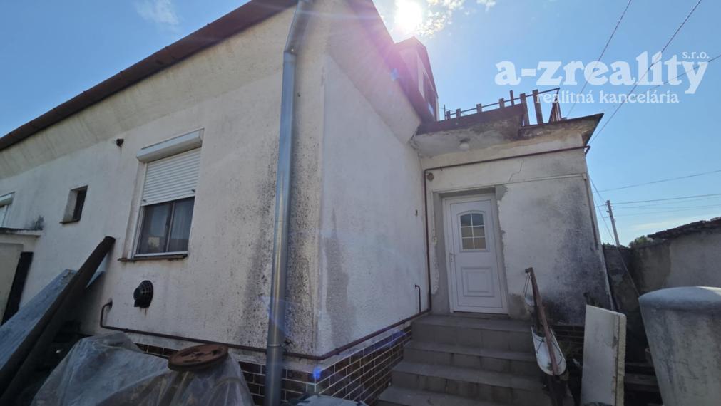 Ponúkame na predaj rod.dom v Nesvadoch