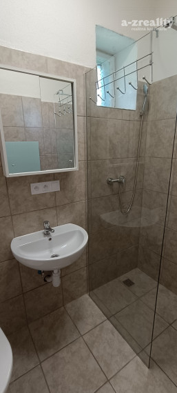 PRE FIRMY: Na prenájom RD ako ubytov.zariadenie v Tvrdošovce