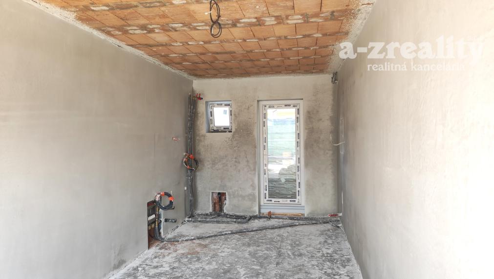 Na predaj novostavby RD s garážou v dvojdome v Nových Zámkoch