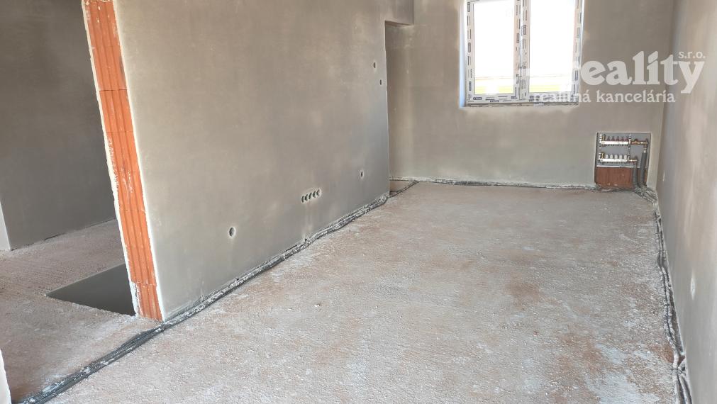 Na predaj novostavby RD s garážou v dvojdome v Nových Zámkoch