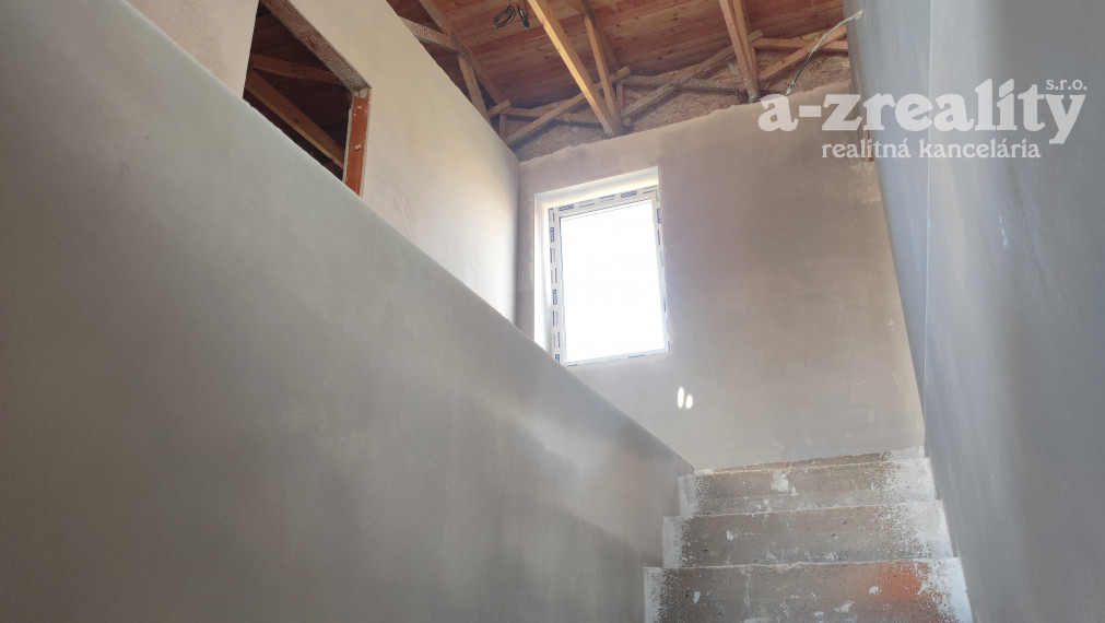 Na predaj novostavby RD s garážou v dvojdome v Nových Zámkoch