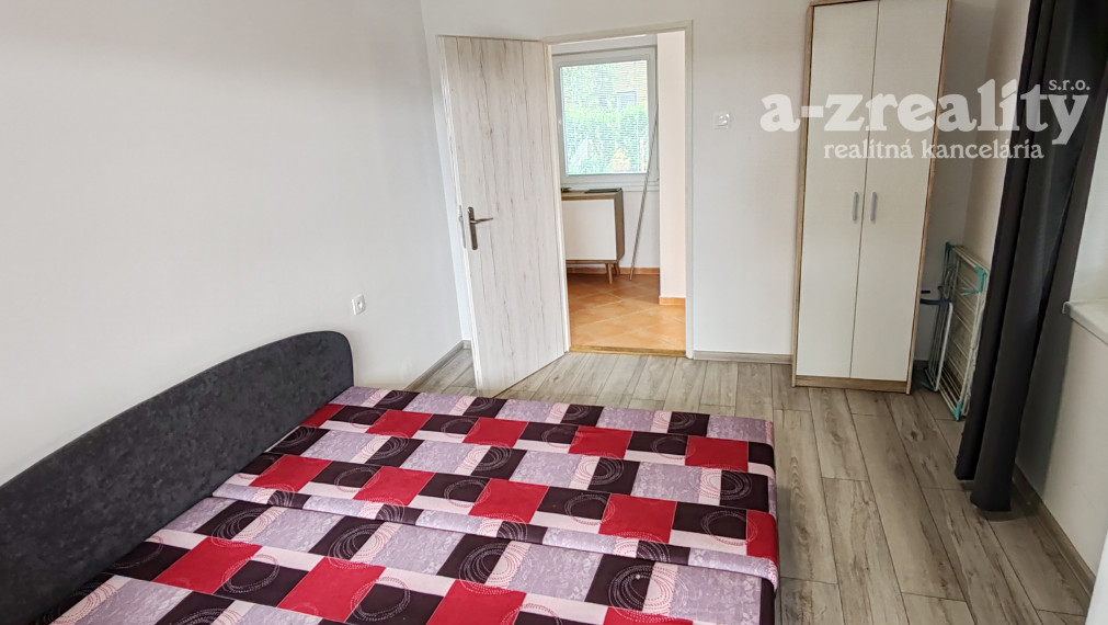 Na predaj rekreačná chata pri Dunaji