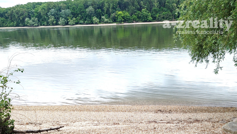 Na predaj rekreačná chata pri Dunaji