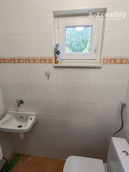 Na predaj rekreačná chata pri Dunaji