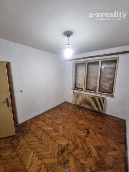 Ponúkame na predaj rod.dom v Nesvadoch