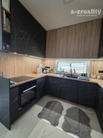 Ponúkame na predaj novostavbu v Kolárove