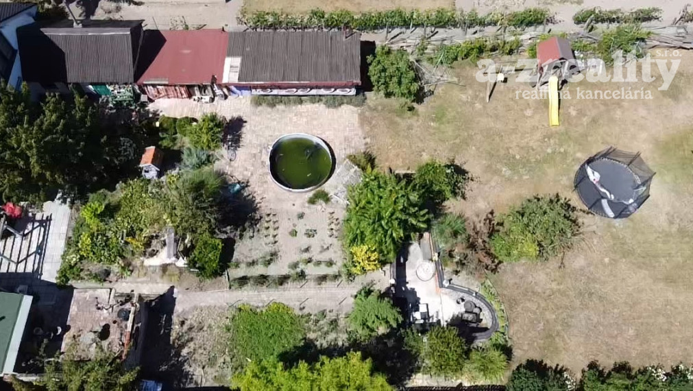 Zrekonštruovaný rodinný dom v tichom raji v Okoličnej na Ostrove