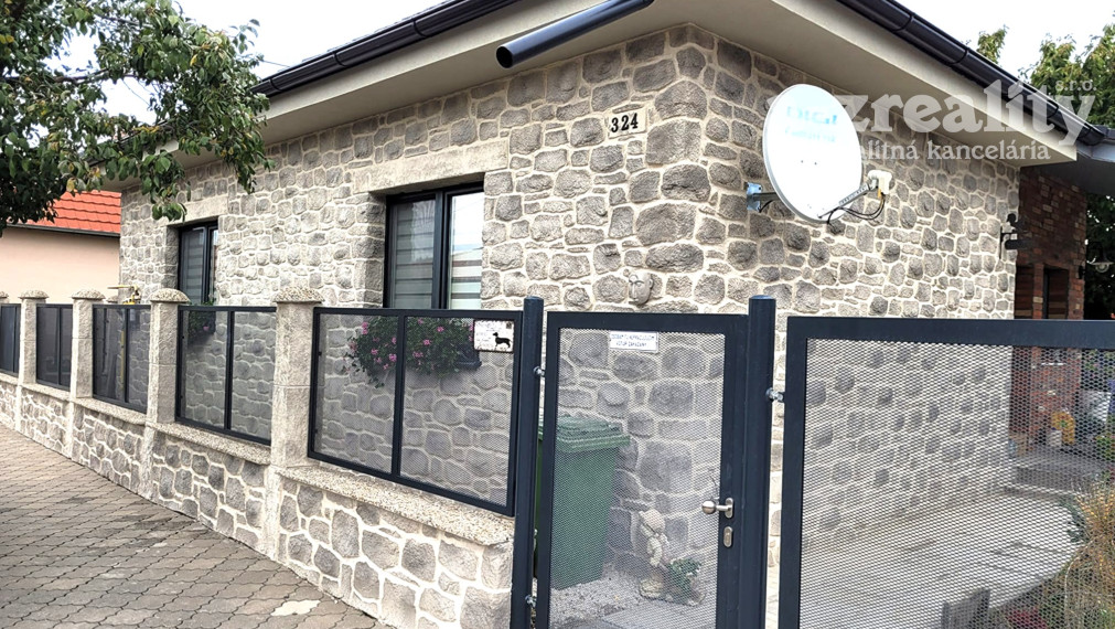 Zrekonštruovaný rodinný dom v tichom raji v Okoličnej na Ostrove