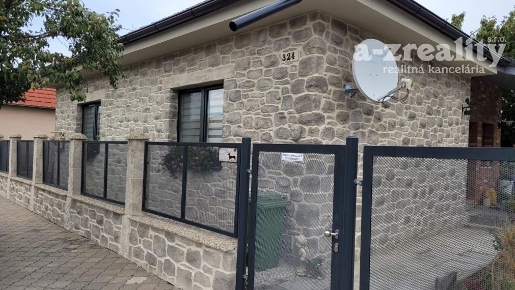 Zrekonštruovaný rodinný dom v tichom raji v Okoličnej na Ostrove