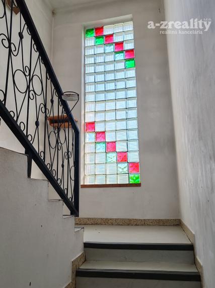 Ponúkame na predaj rodinný dom v obci Číčov