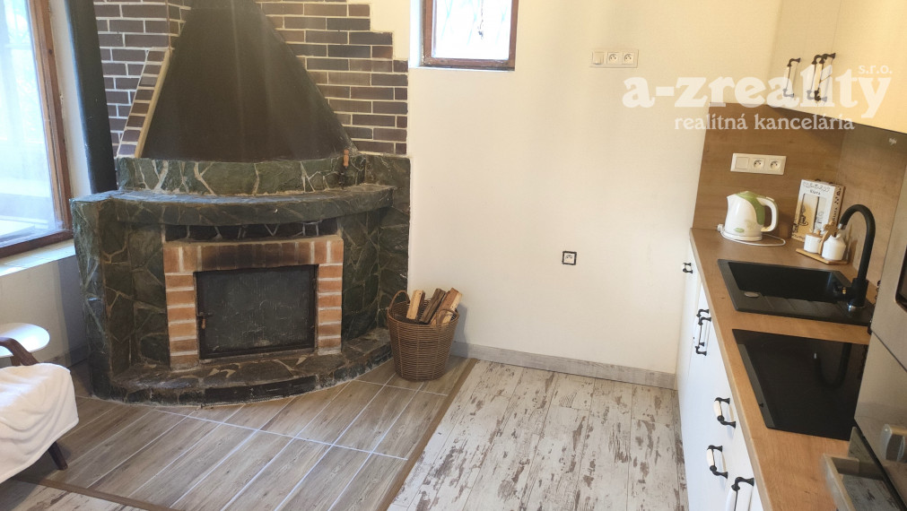 Na predaj chata chat.osade Kvitnúci ostrov pri Nových Zámkoch