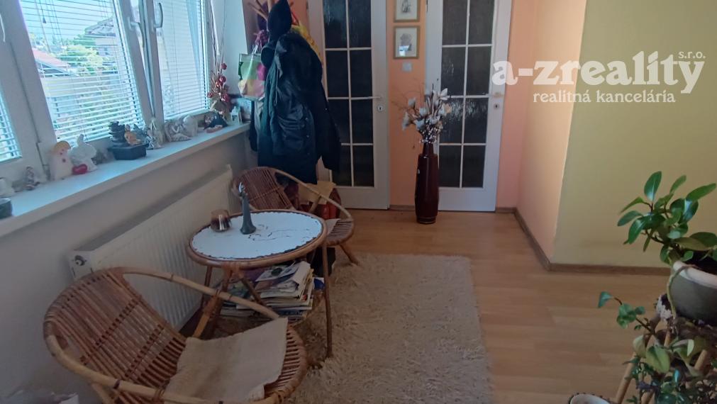 Na predaj kompletne zrekonštruovaný rodinný dom s bazénom v Palárikove