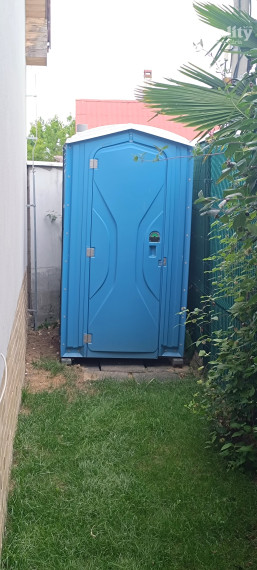 Na predaj priestranná chata na Kvitnúcom ostrove pri N.Zámkoch