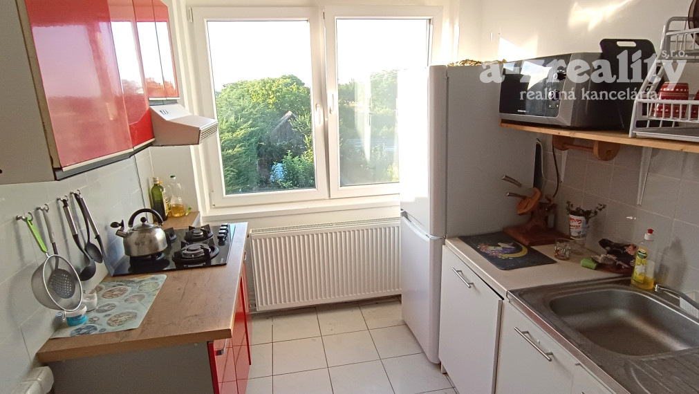 Na prenájom 3 izbový byt v RD v Radvani nad Dunajom