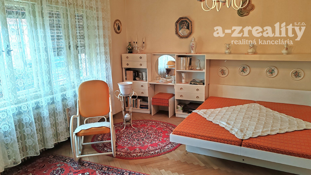 Na predaj rodinný dom s veľkou záhradou v Komárne