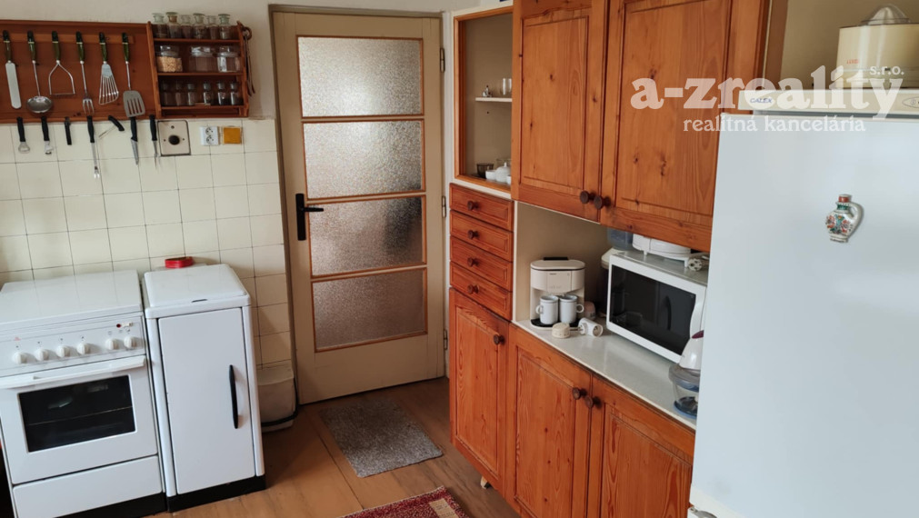 Na predaj rodinný dom s veľkou záhradou v Komárne