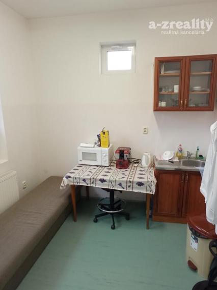 Komerčný objekt na predaj v Zlatnej na Ostrove