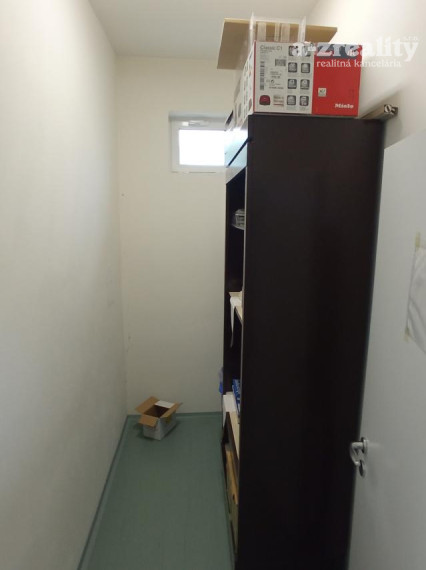 Komerčný objekt na predaj v Zlatnej na Ostrove