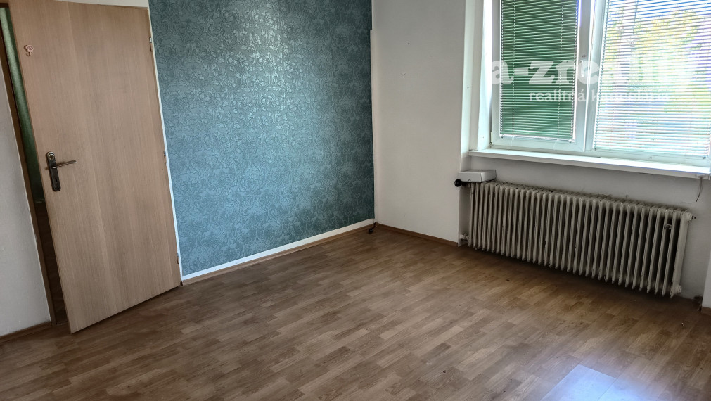 ZNÍŽENÁ CENA! Na predaj 4 izbový rodinný dom v Bánove