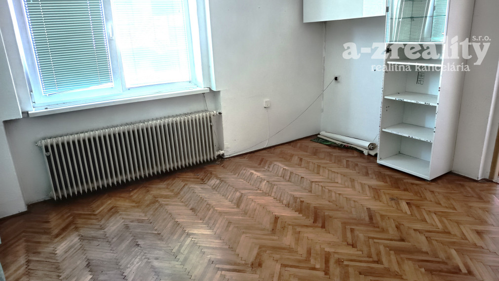 ZNÍŽENÁ CENA! Na predaj 4 izbový rodinný dom v Bánove